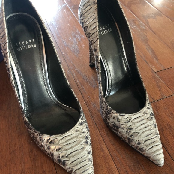 Stuart Weitzman Queen Metal Tipped Python Pumps, 8 - Picture 3 of 6